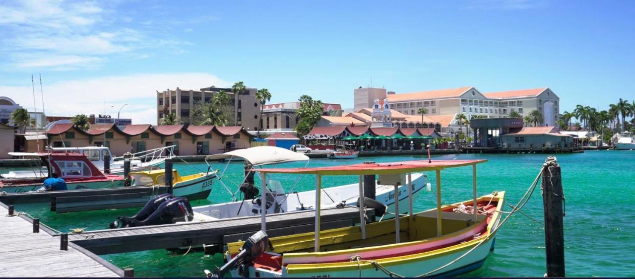 Ocean View Condo Overlooking The Caribbean Sea Oranjestad Luaran gambar