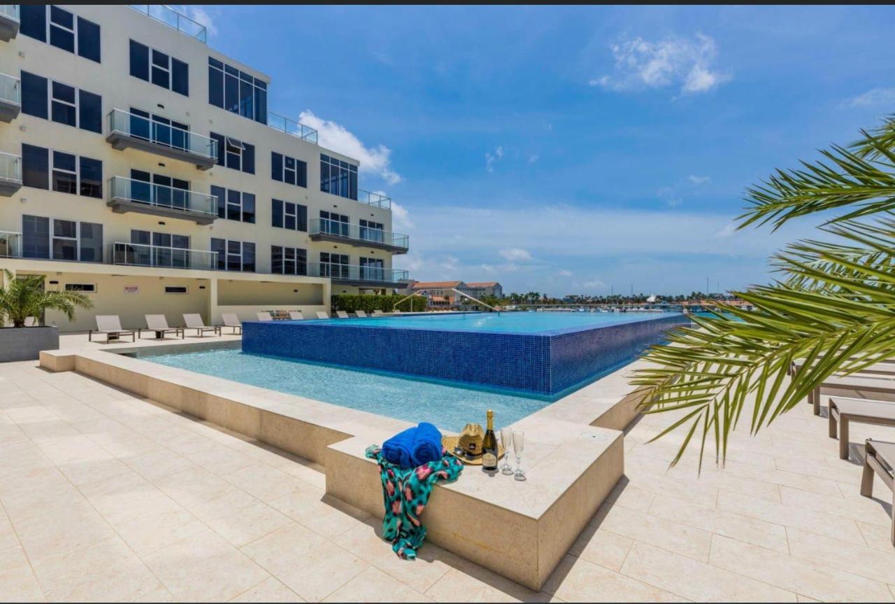 Ocean View Condo Overlooking The Caribbean Sea Oranjestad Luaran gambar